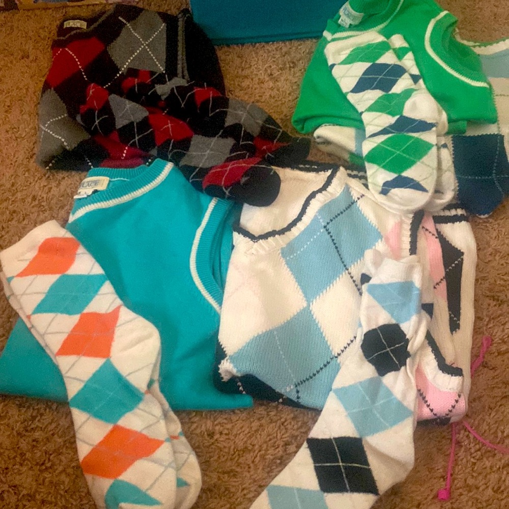 Children’s place lot size 10/12 with matching socks